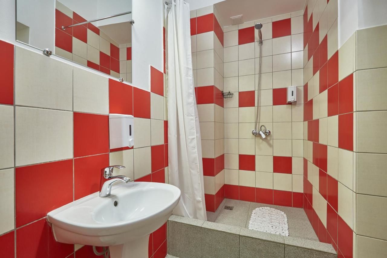 Хостелы Shelter хостел Львов-24