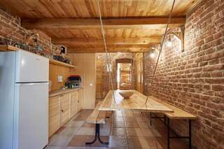 Хостелы Shelter хостел Львов Кровать в общем 8-местном номере-5